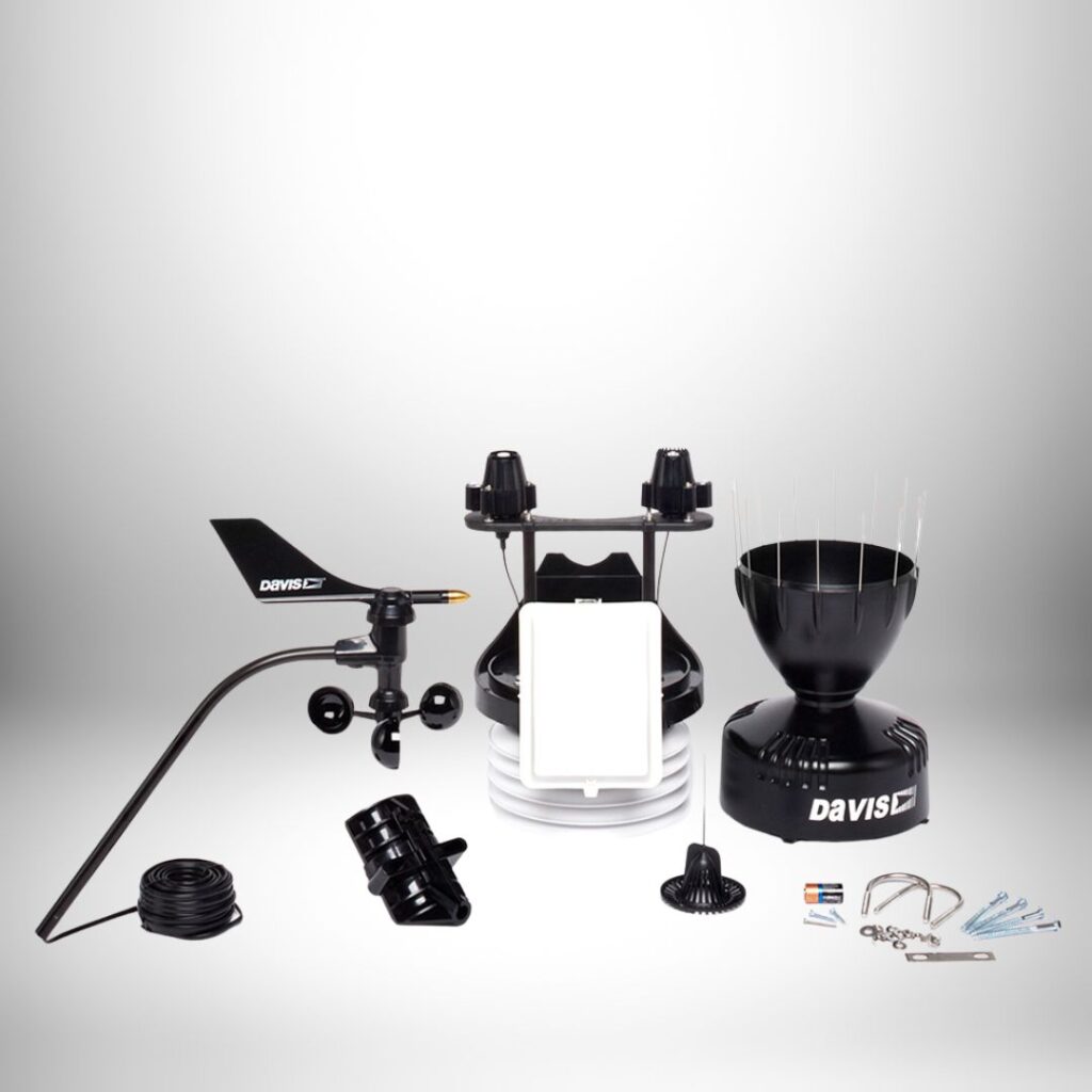 Davis Vantage Pro2 Plus Cabled Integrated Sensor Suite with UV and Solar Sensors (6327C)