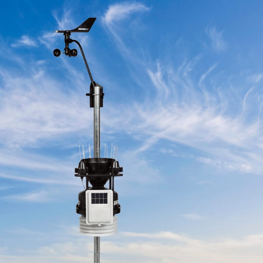 Davis Vantage Pro2 Plus Integrated Sensor Suite with UV and Solar Sensors (6327)