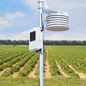 Davis Temperature Humidity Sensor with 24-Hour Fan Aspirated Radiation Shield (6832)